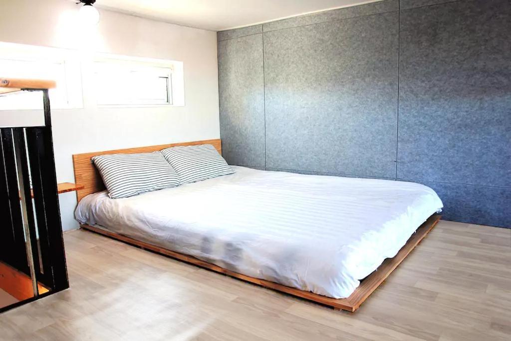 הוילה Jeju Hyeun'S House מראה חיצוני תמונה